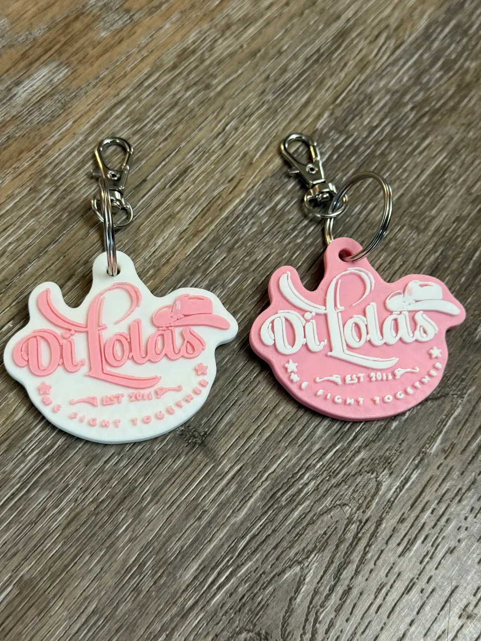 Custom NFC keychains made by Giode3D: Di Lolas